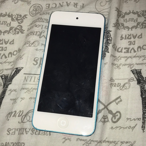iPod touch 5th generation - Picture 1 of 2